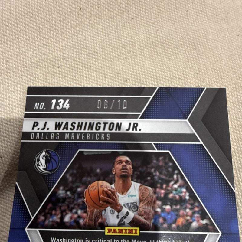 Panini Mosaic Basketball P.J. Washington Jr. Mavericks Gold Prizm 06/10 #1342