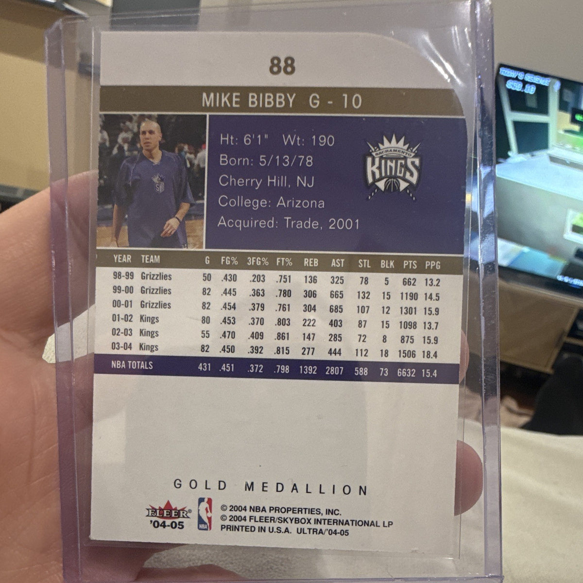 Fleer Ultra Mike Bibby Gold Medallion 88 2004 05 Sacramento Kings1