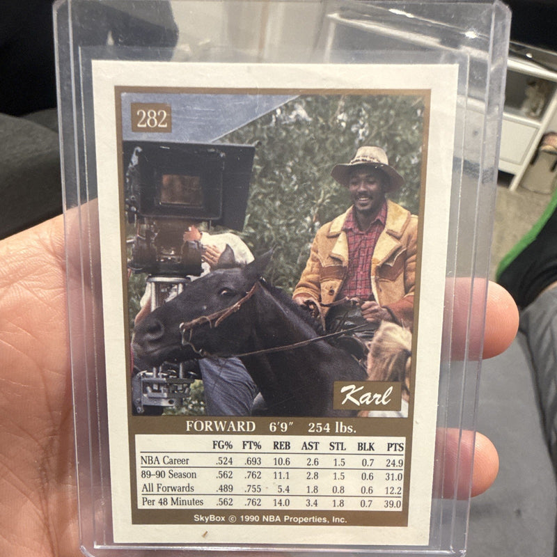 SkyBox Karl Malone Base Set Utah Jazz 1989 90 NBA Card #282 (1990)1