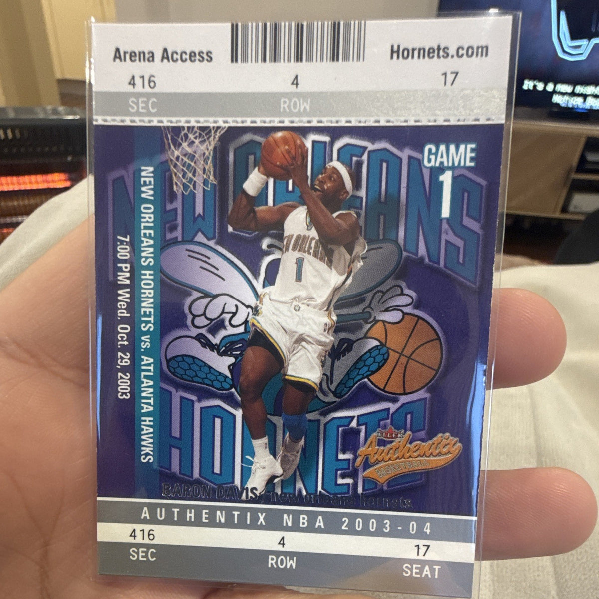 Fleer Baron Davis Arena Access Authentix NBA 2003 04 #73 Hornets0