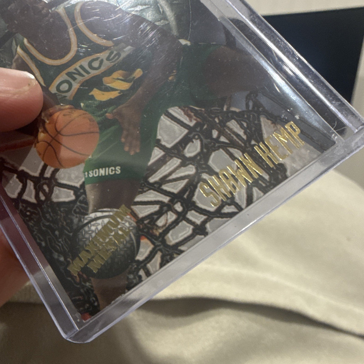 Fleer 1994 95 Fleer Metal Shawn Kemp Insert Seattle SuperSonics NBA3