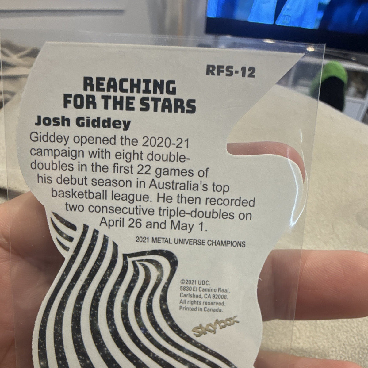 SkyBox Josh Giddey Reaching for the Stars RFS 12 2021 Metal Universe 20 213