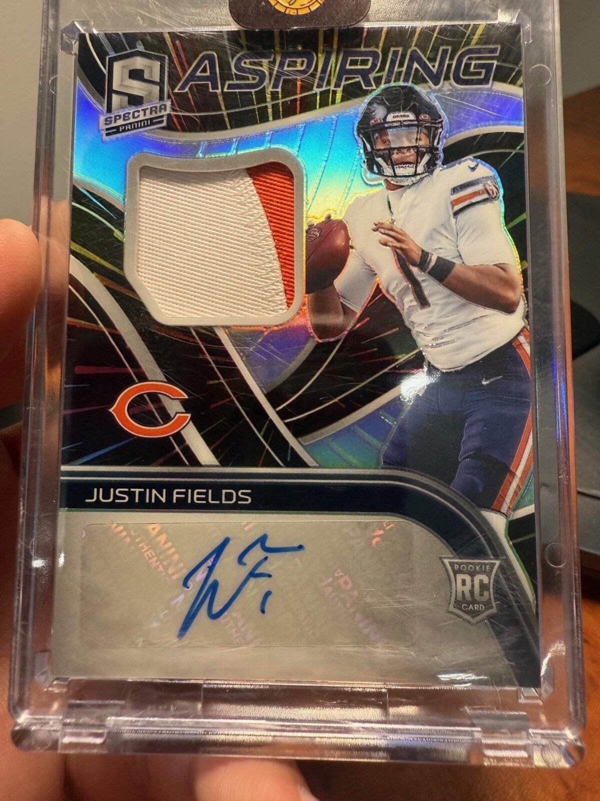 2021 Panini Spectra Justin Fields Rookie Auto0