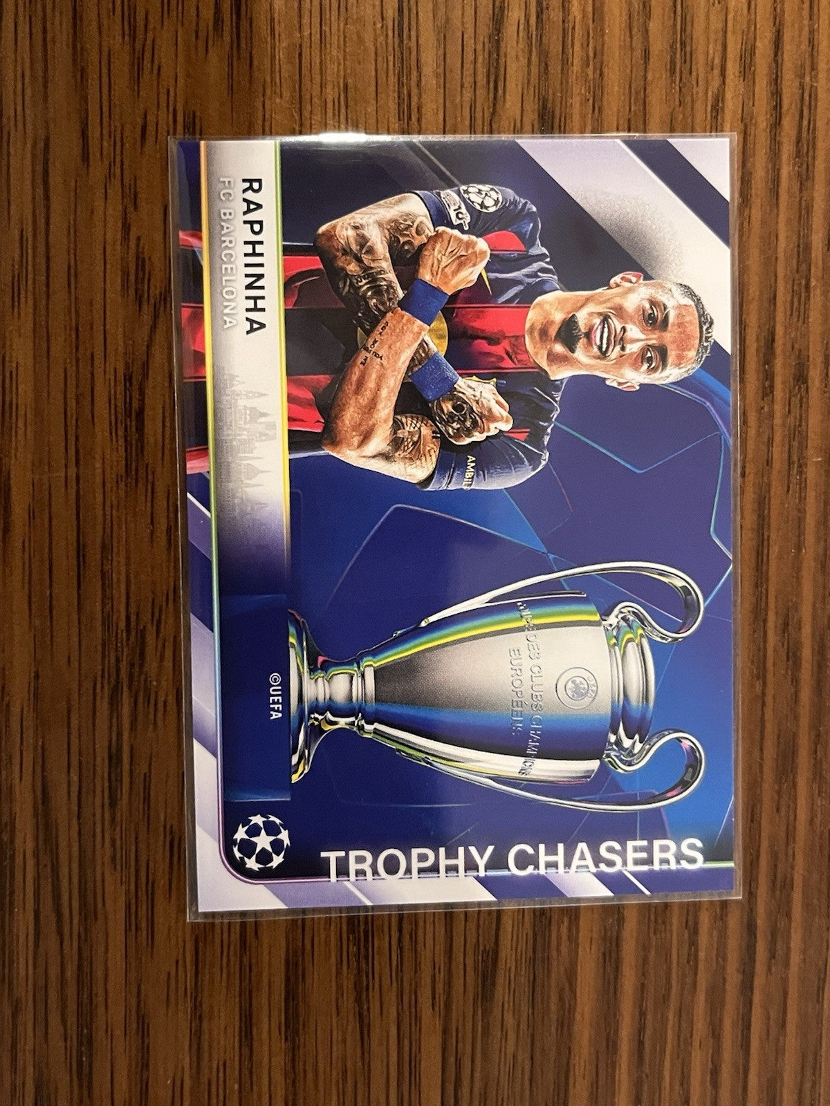 Topps 2025 UEFA Club Competitions Trophy Chasers Raphinha FC Barcelona TC 90