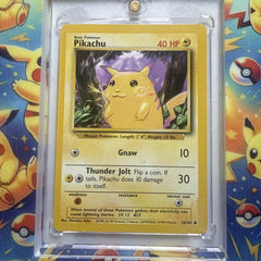 Wizards of the Coast Pikachu 58/102 Jungle Unlimited 1999 w/ 1/1 Cardmate Stand6