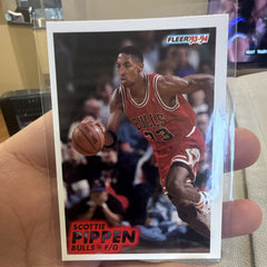 Fleer 1993 94 Fleer Scottie Pippen Base Set Chicago Bulls #32 NBA Card0