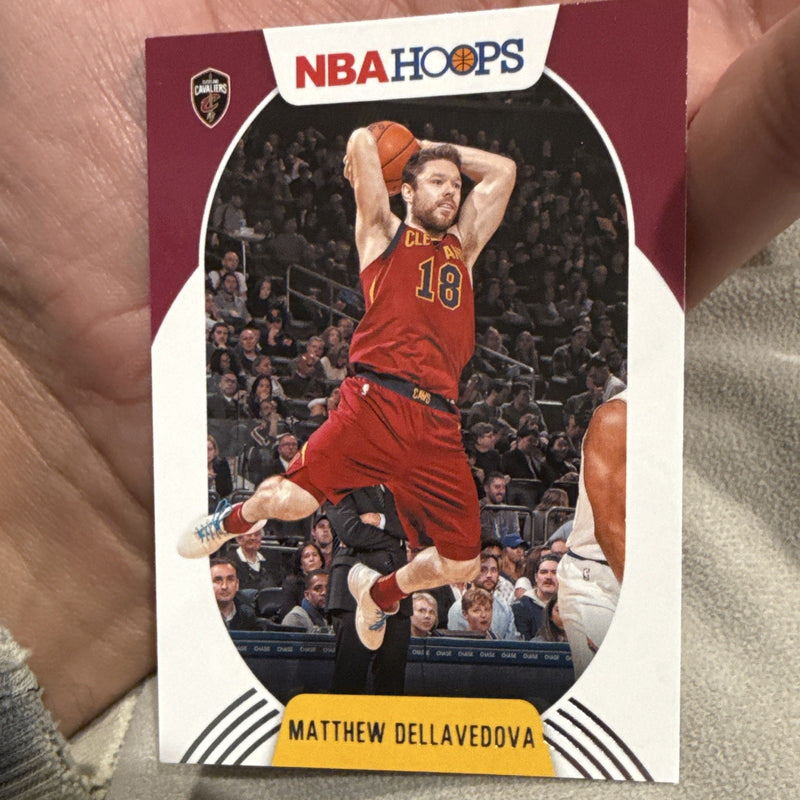 Panini NBA Hoops & Donruss 2020-21 Dellavedova Cavaliers 2-Card Lot #81 #1733
