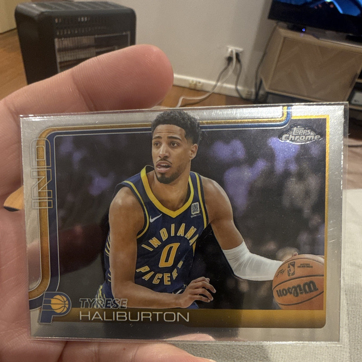 Topps Chrome Tyrese Haliburton Indiana Pacers 2024 25 #3 NBA Card0