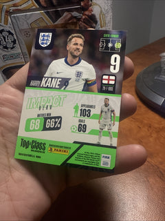 Harry Kane Top Class Hero 212 NM With Custom Cardmate Stand2