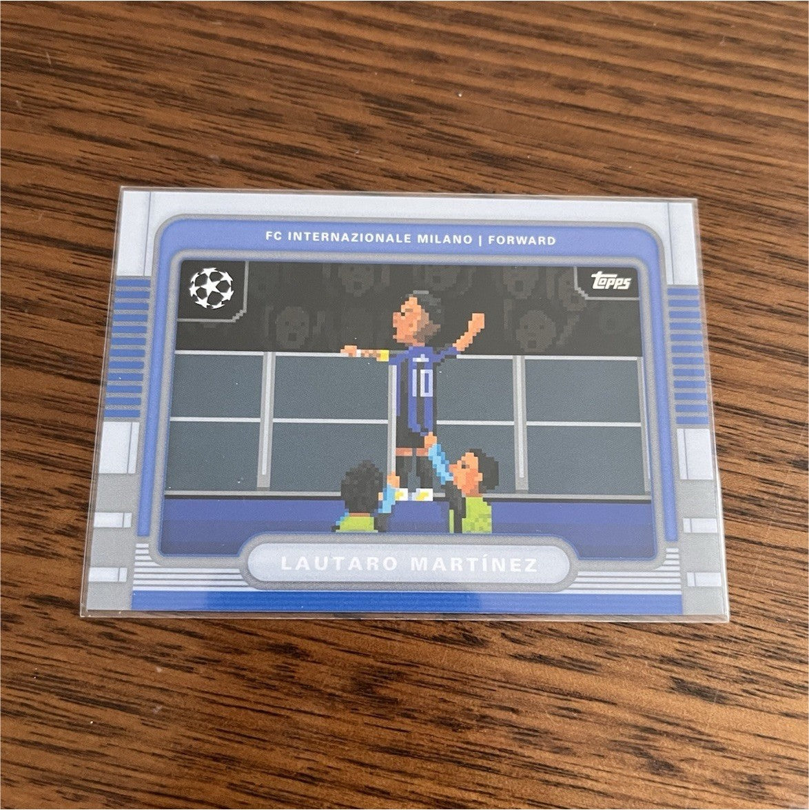 Topps UEFA Champions League Insert Lautaro Martínez Inter Milan 8B 90