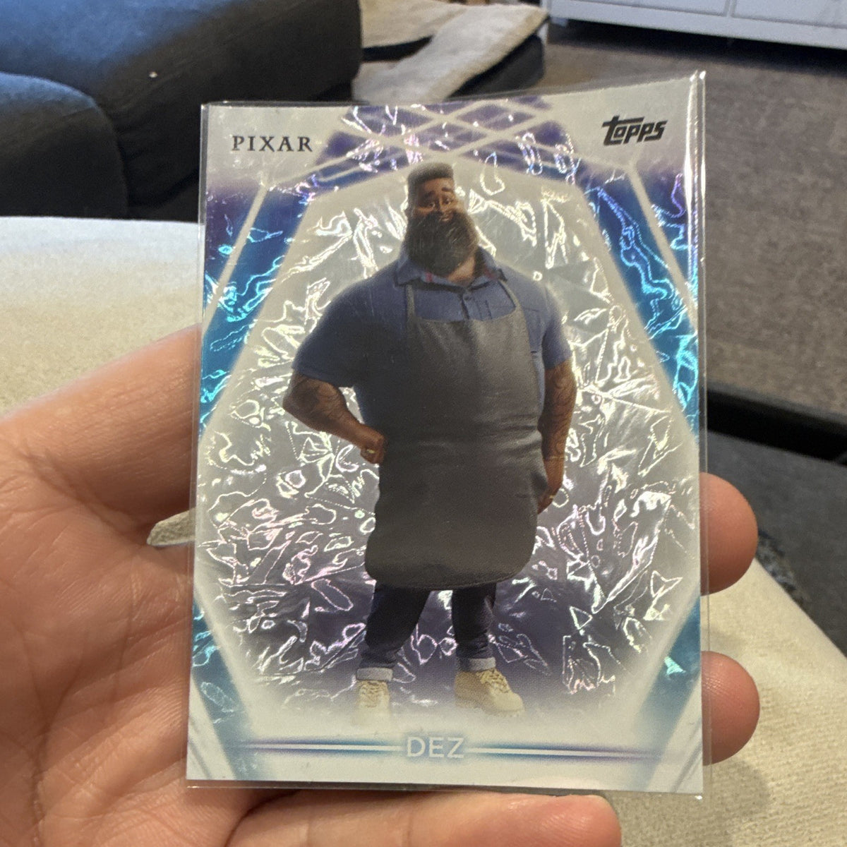 Topps Disney Pixar Lightyear Dez #49 Holographic Non Sport Card 20220