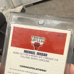 Fleer 2007 08 NBA Michael Jordan Chicago Bulls Memorabilia M47TX3