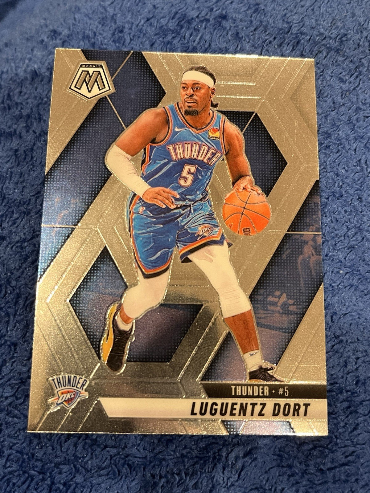 Panini Mosaic 2024 25 Base Set Luguentz Dort Oklahoma City Thunder #251