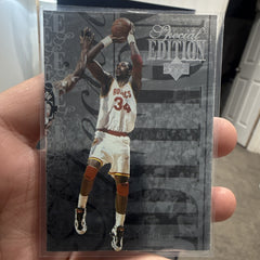 Upper Deck Hakeem Olajuwon Special Edition Insert 1995 SE31 Houston Rockets0