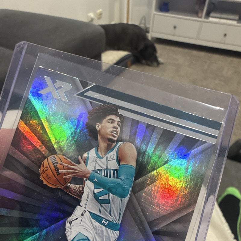 Panini LaMelo Ball Holo 2021 22 Chronicles XR Basketball Card #395 Hornets2
