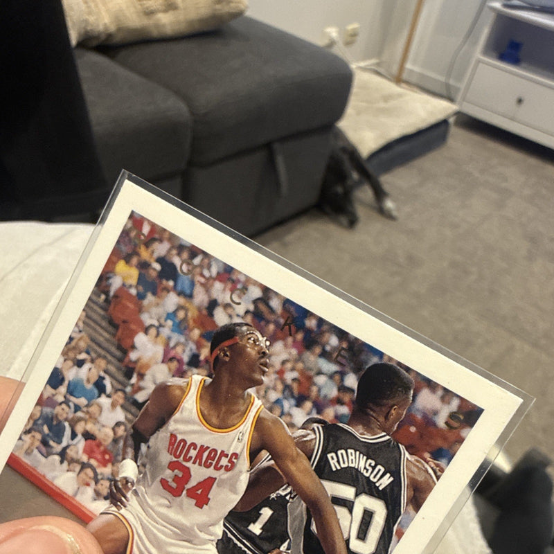 Upper Deck Hakeem Olajuwon Base Set #136 Houston Rockets NBA2